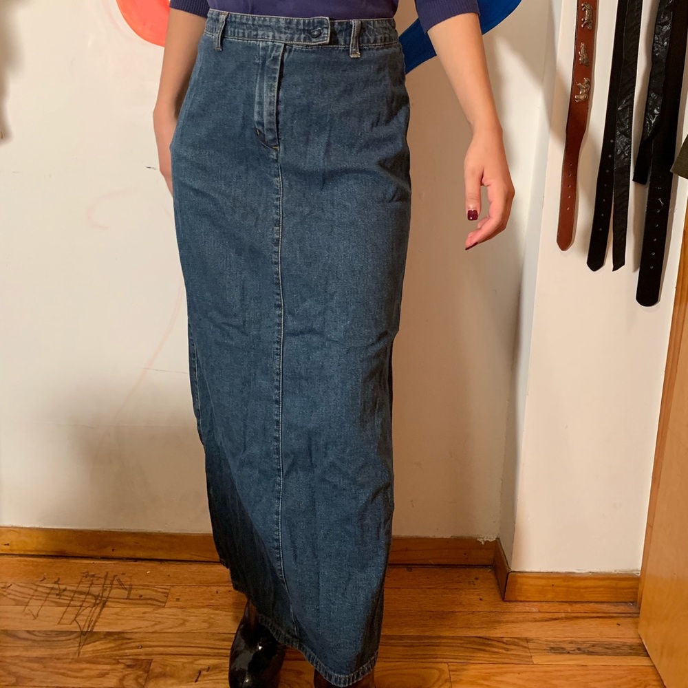 NEW YORK & COMPANY LONG MAXI JEAN SKIRT